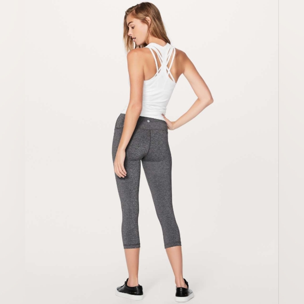 Lululemon Wunder Under Crop (Hi-Rise) *Luxtreme 21" Heathered Black Small Size 4